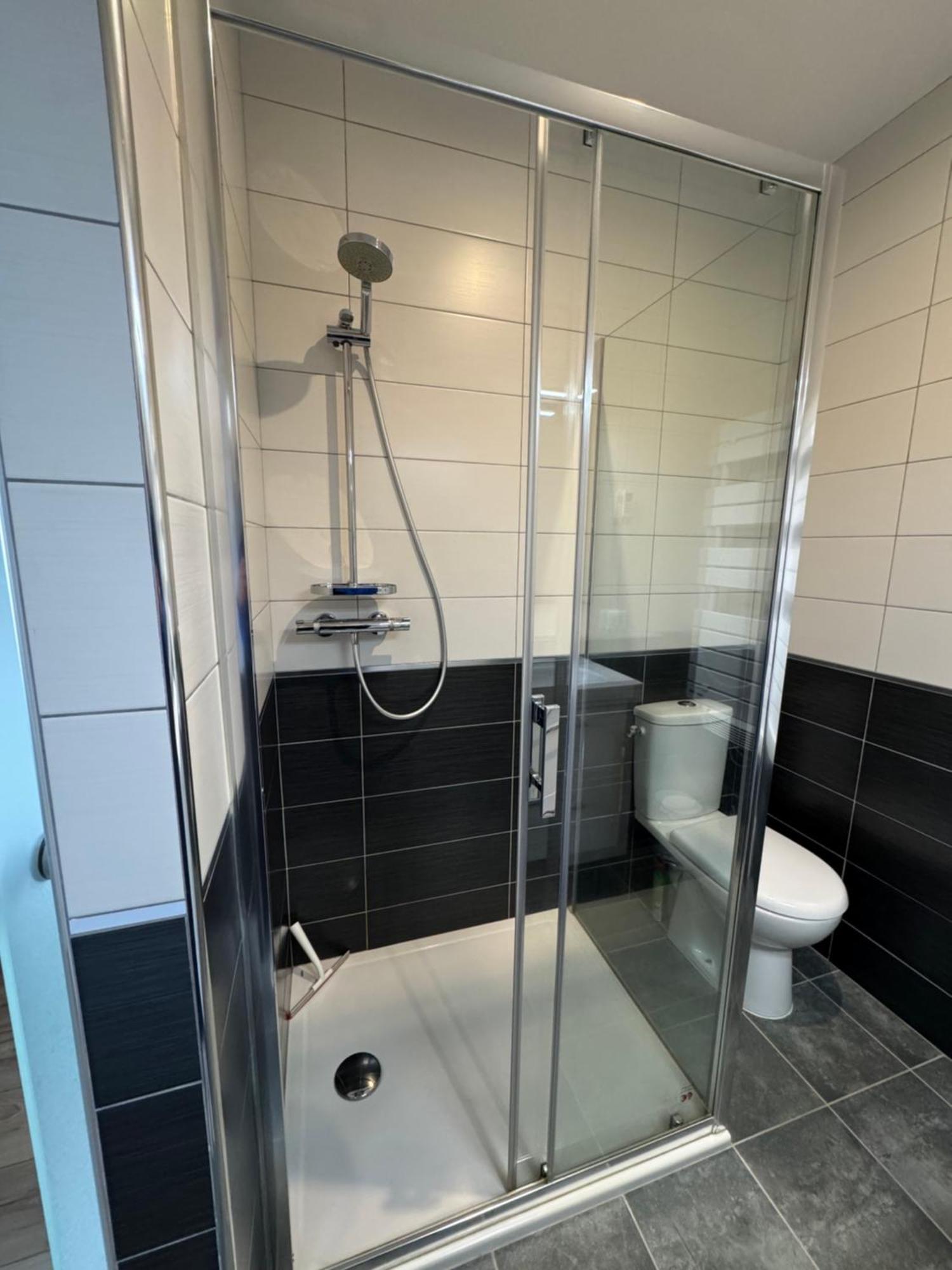 Appartement Le Madargue Idealement Place Châtel-Guyon Eksteriør bilde